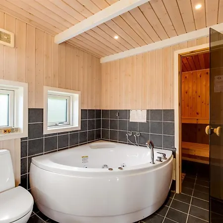 Tobias - 30km From The Sea By Interhome Vakantiehuis *